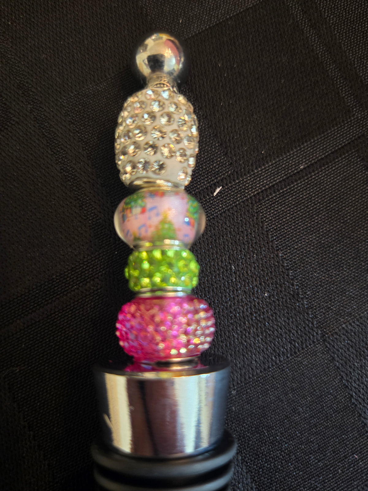 W10 Pink Christmas Beaded Wine Bottle Stopper