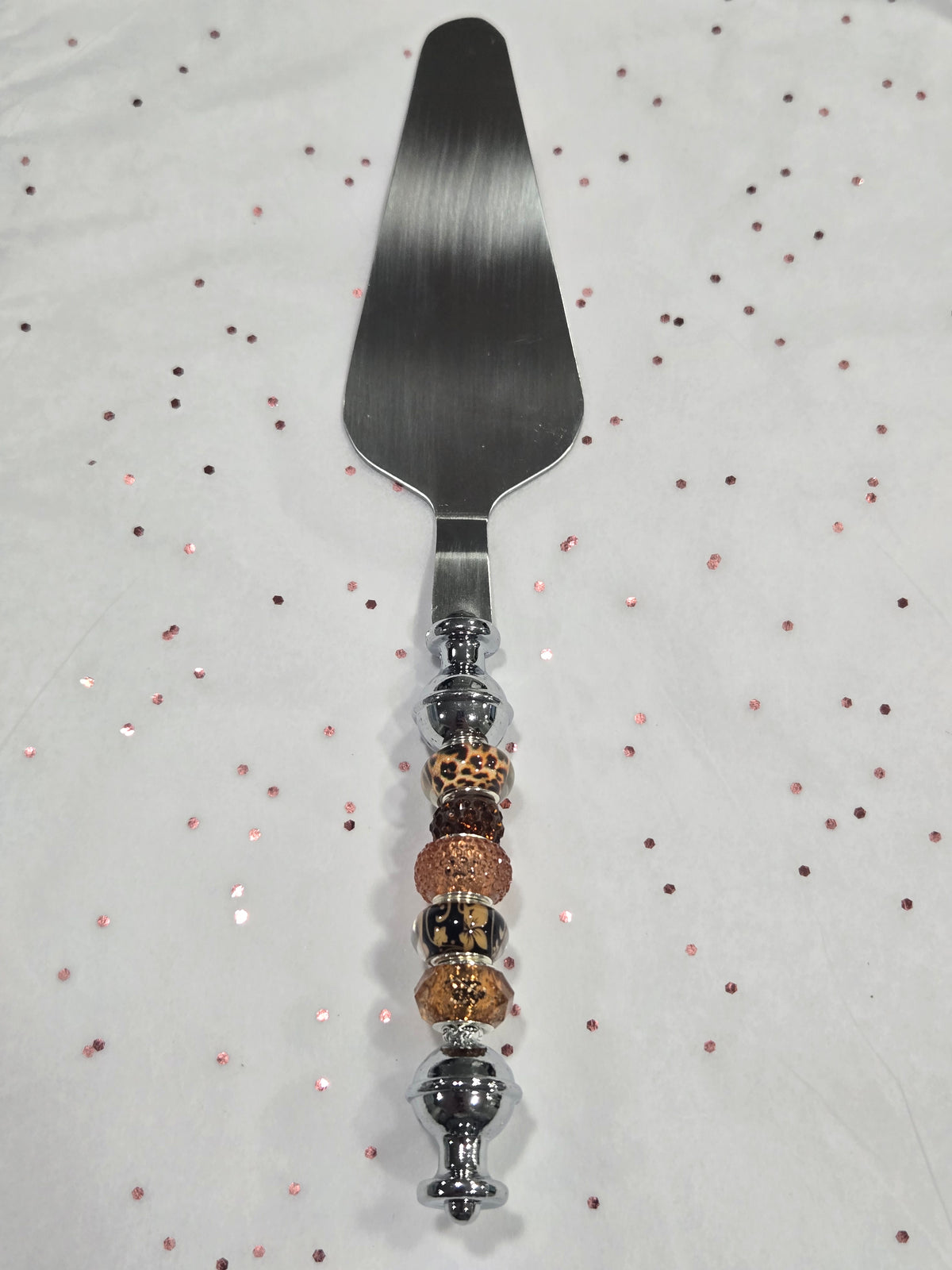 DS4 Brown Beaded Dessert Server