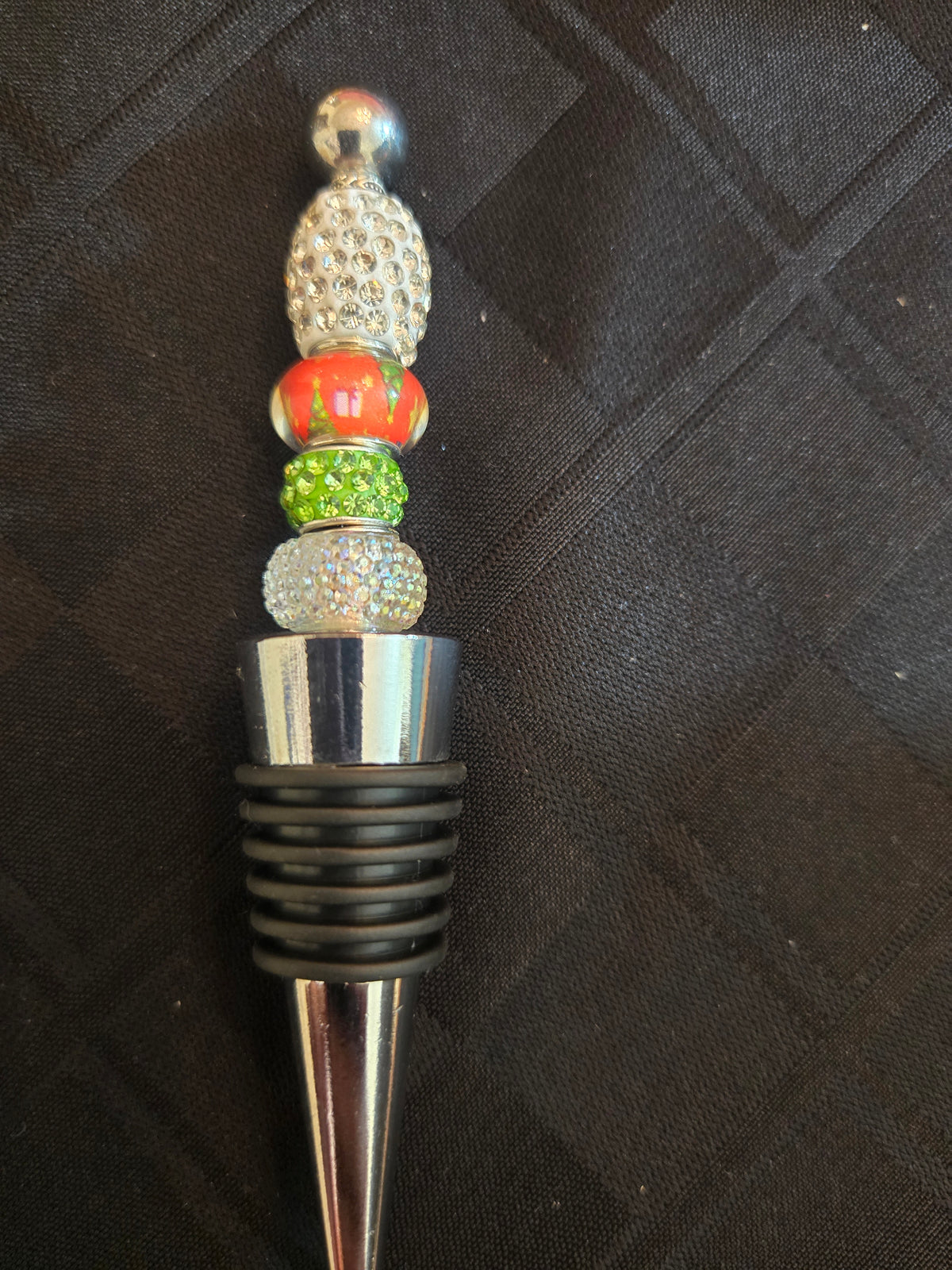 W17 Red, White, & Green Christmas Wine Bottle Stopper