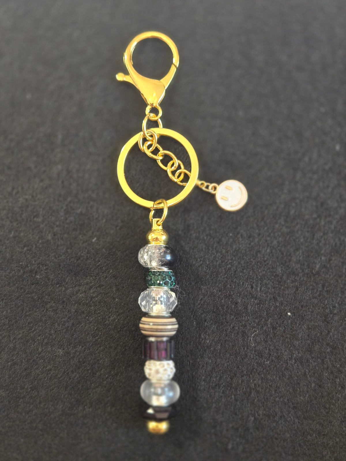 GL2 Black and White Beaded Keychain with smiley face